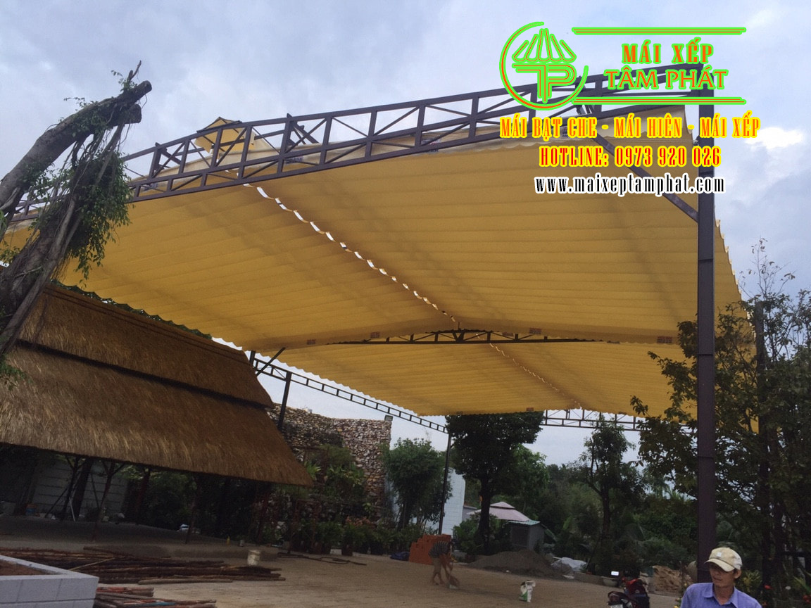 Mái xếp lượn sóng, mái che, bạt kéo Bến Cát, Bình Dương 17 Lắp đặt Mái xếp lượn sóng, mái bạt kéo che hiên nhà tại Bến Cát Bình Dương