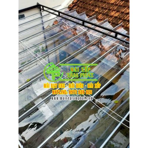 Mái xếp, mái kéo Bạt nhựa trong suốt che mưa