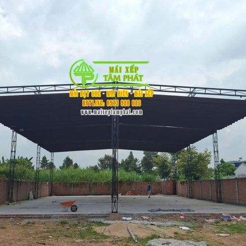 Thi công mái che di động cho sân Pickleball