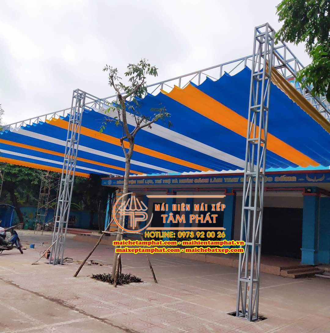 Gia công may bạt che nhiều màu theo yêu cầu của khách hàng