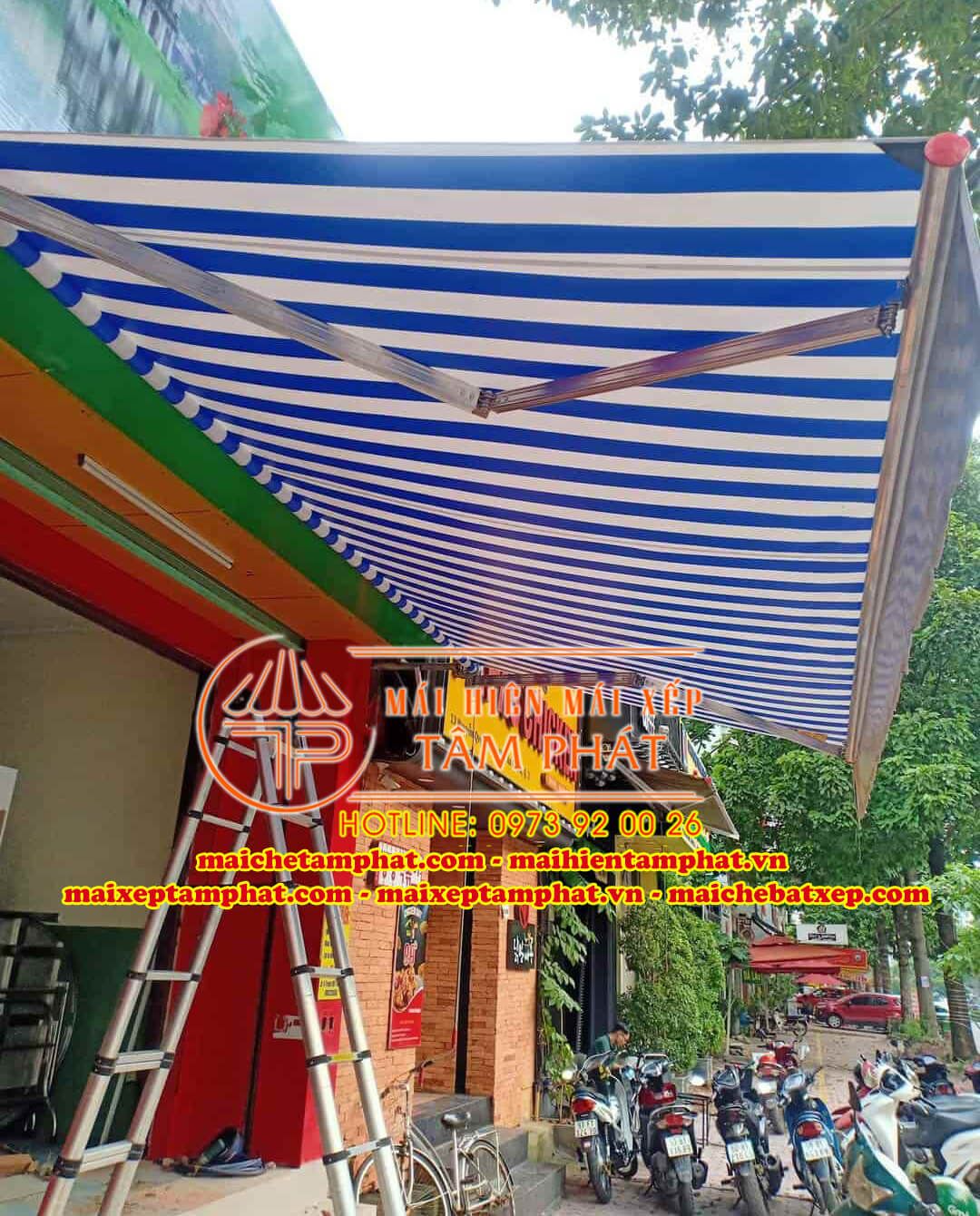 Lắp đặt Mái hiên di động quay tay ở quận 12 tphcm - mái che Tâm Phát